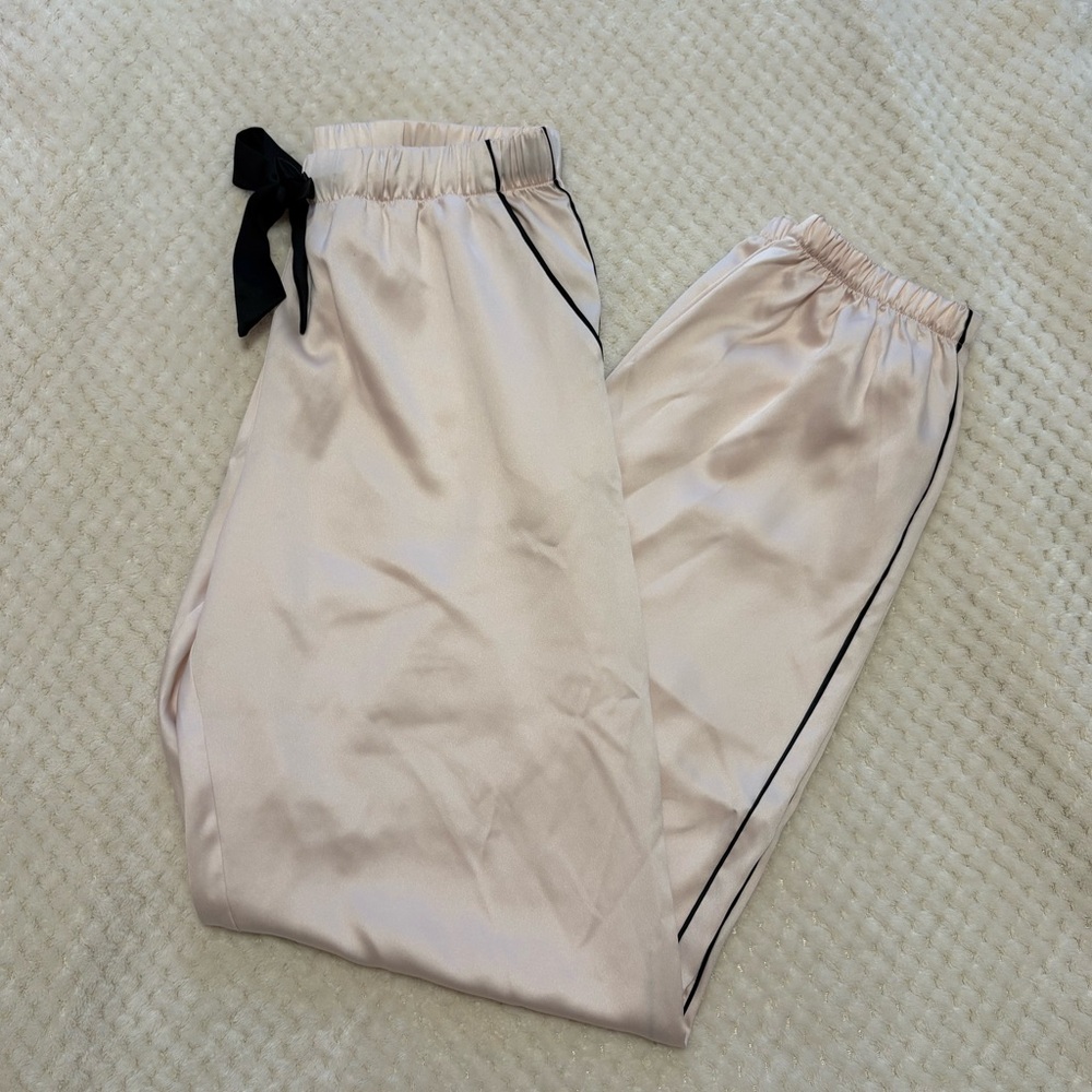 ✨NWT ✨ VS Satin Pajama Pants